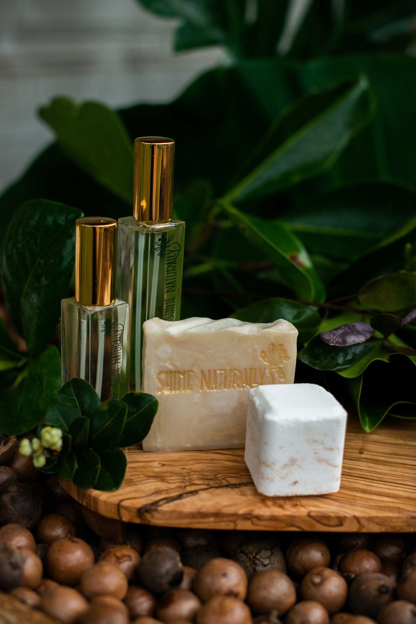 Cold pressed mac nut oil for luxury farm to face experience, best anti-aging.